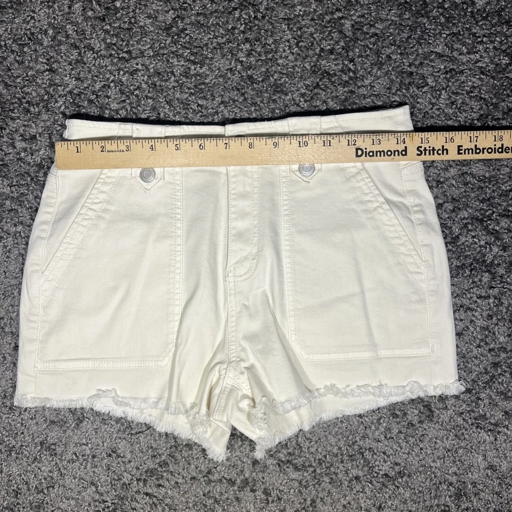 So Utility Short High-Rise Size 11 NWOT‎ White